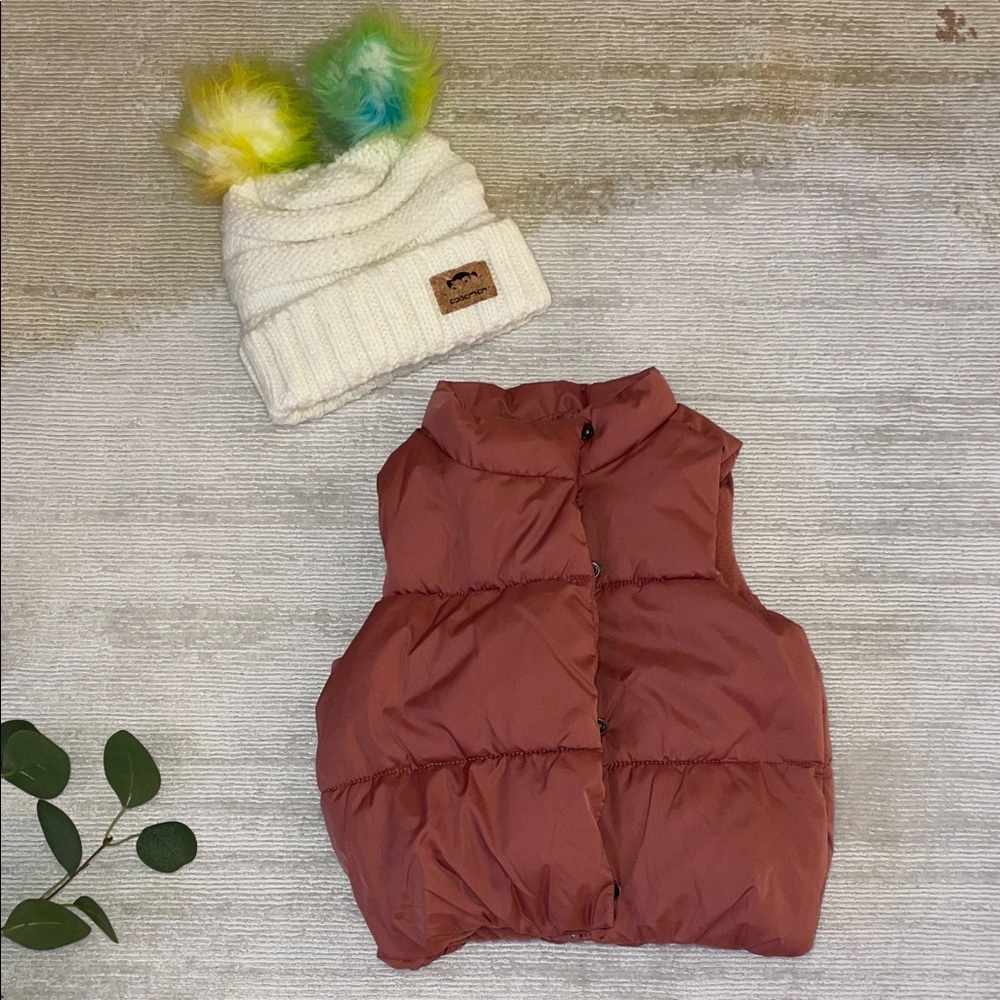 Old Navy | Puffer Vest & Beanie Bundle